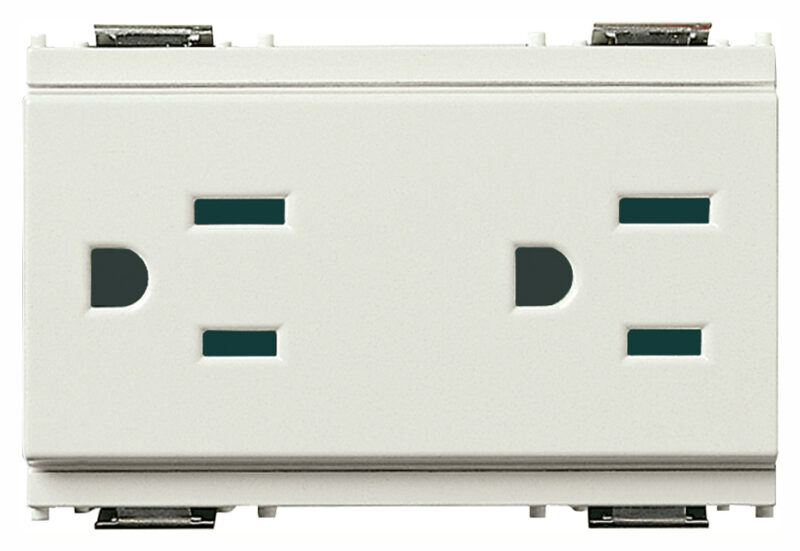 Two 2P+E15A127V USA SICURY outlets white