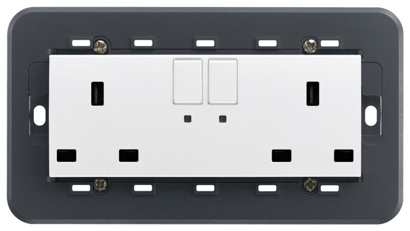 Two switch.2P+E 13A English outlet white