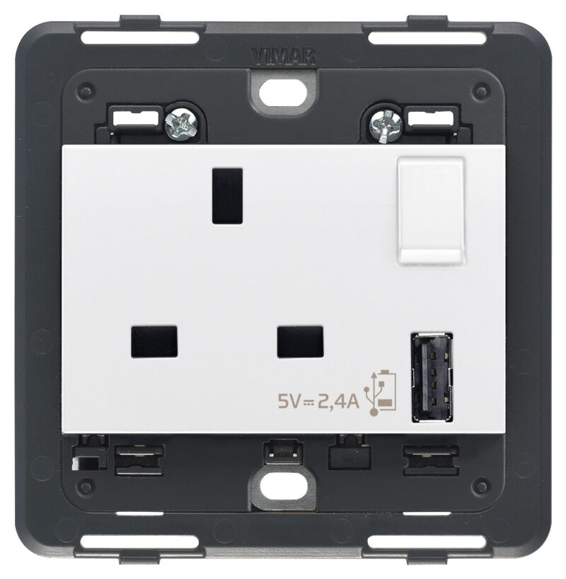 2P+E13ABS socket+switch +A-USB white