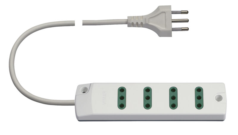 Multi-outlet 4P11+S11 plug white